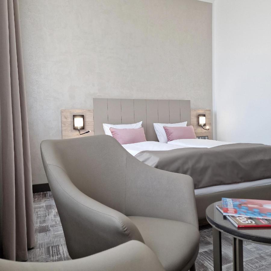 Hotel Kaiserhof Bitterfeld-Wolfen Eksteriør billede