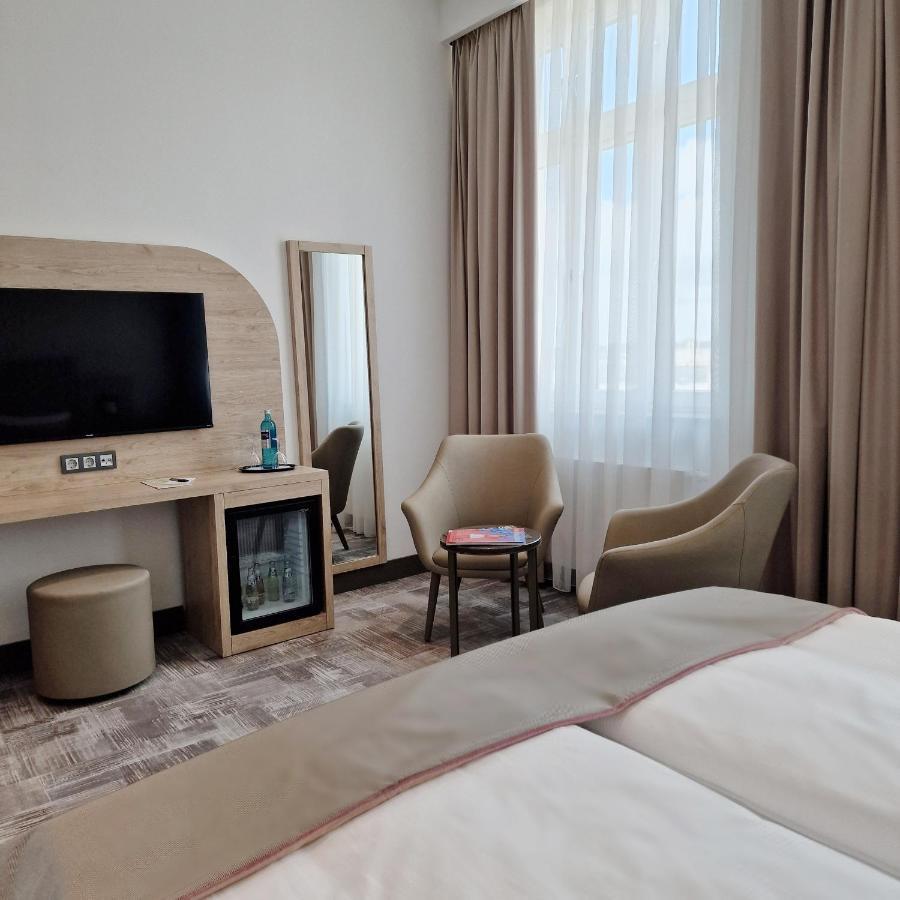 Hotel Kaiserhof Bitterfeld-Wolfen Eksteriør billede